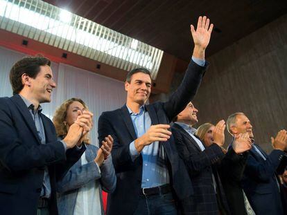 El candidato socialista, Pedro Sánchez, en un acto celebrado en Santander.