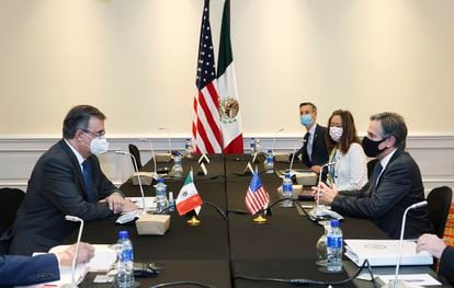 Reunión entre el canciller mexicano, Marcelo Ebrard (izquierda), y el secretario de Estado de EE UU, Antony Blinken, en junio en Costa Rica.