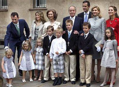 La familia real, ayer en Barcelona.
