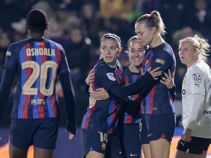 Aitana Bonmatí celebra con sus compañeras su gol al Valencia el pasado miércoles.