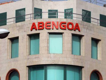 Abengoa acusa a sus críticos de tener "incentivos personales" para ir contra el interés de la empresa