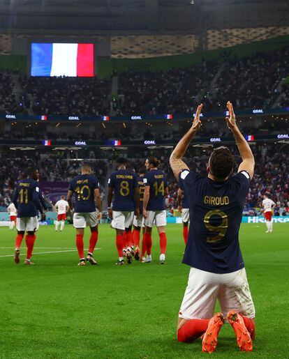 Olivier Giroud celebra el primer gol.