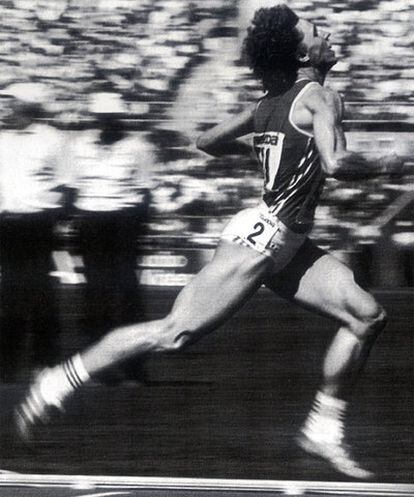 Marita Koch, en la carrera del 6 de octubre de 1985, en la que batió el récord mundial de 400m.
