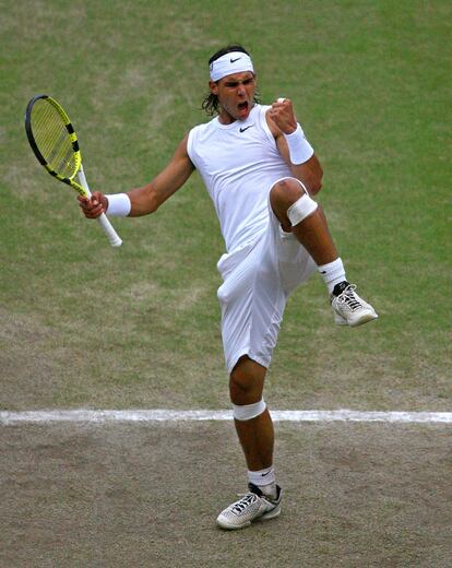 Nadal durante el partido contra Roger Federer en Wimbledon, en 2008. 
