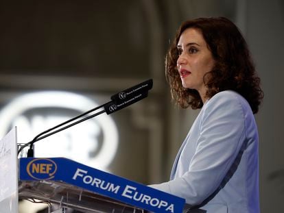 La presidenta de la Comunidad de Madrid y candidata a la reelección, Isabel Díaz Ayuso, ayer en el desayuno informativo de Fórum Europa.