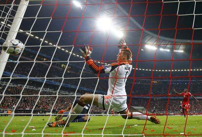 Antonio Valencia en el encuentro. 