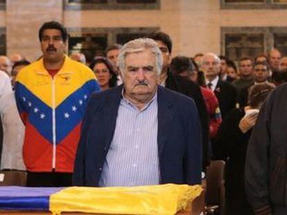 De izquierda a derecha, Cristina Fernández, Nicolás Maduro, José Mujica y Evo Morales ante el féretro de Hugo Chávez, el 6 de marzo en Caracas.