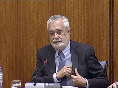 Griñán y Chaves explican el presunto fraude de los cursos en el Parlamento andaluz