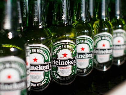 Botellas de Heineken.