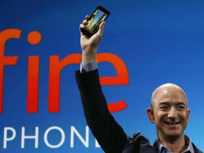 Jeff Bezos presenta Fire Phone.