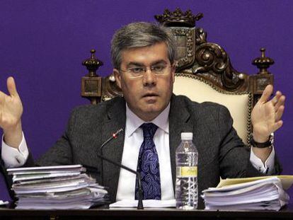 Fernández de Moya en el pleno que aprobó el plan de proveedores.