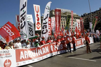 Aspecto de la manifestación que finaliza en la plaza de Colón de Madrid en la manifestación en contra de los recortes sociales, el 15 de septiembre de 2012.