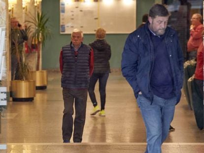 Un grupo de jubilados en un hotel de Lloret de Mar (Girona) en un viaje del Imserso cancelado tras el estado de alarma.