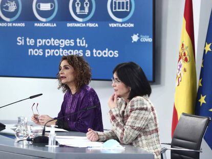 La ministra portavoz, María Jesús Montero, y la ministra de Sanidad, Carolina Darias, comparecen en rueda de prensa posterior al Consejo de Ministros.
 