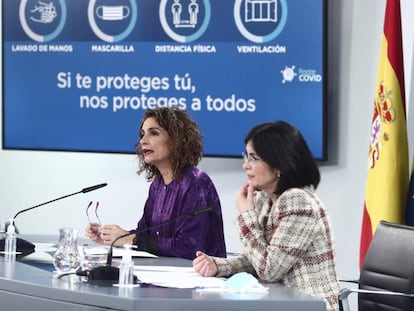 La ministra portavoz, María Jesús Montero, y la ministra de Sanidad, Carolina Darias, comparecen en rueda de prensa posterior al Consejo de Ministros.
 