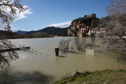 Pueblo de Miravet (Tarragona), esta mañana.