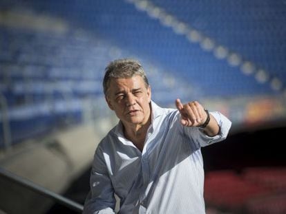 Joaquim Maria Puyal al Camp Nou.