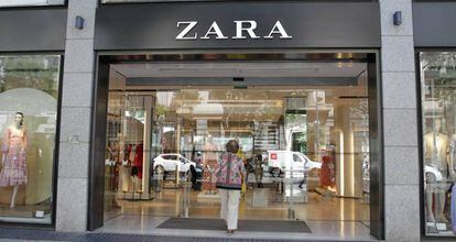En la foto, una tienda de Zara en el madrile&ntilde;o barrio de Salamanca. EFE/Archivo