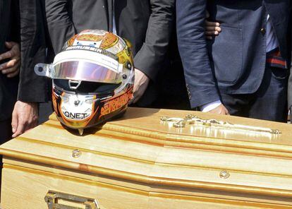 Pilotos y miembros del mundo de la Fórmula Uno despiden a Jules Bianchi en el entierro celebrado en Niza