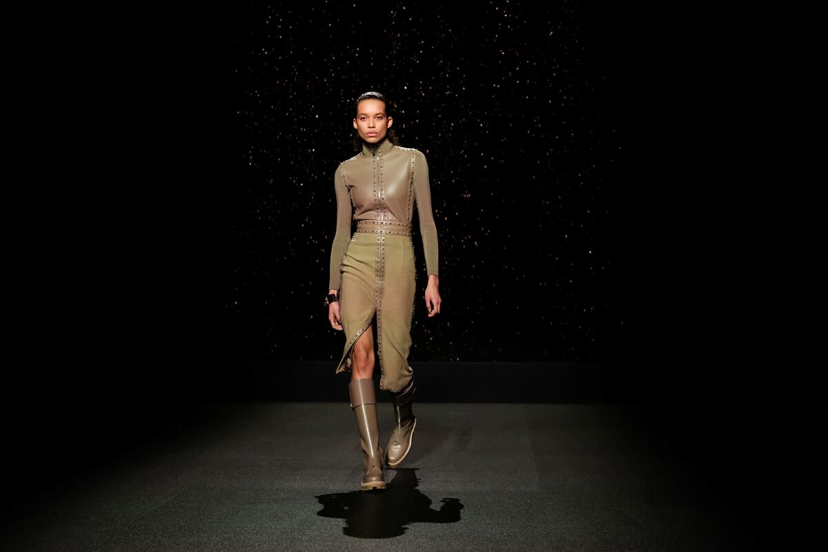 Un viejo, un nuevo o un pretado: la semana de la moda de París busca alternativas para definir el lujo |  Estilo