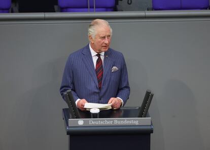 El rey Carlos III se dirige a los diputados del Bundestag el jueves en Berlín. 