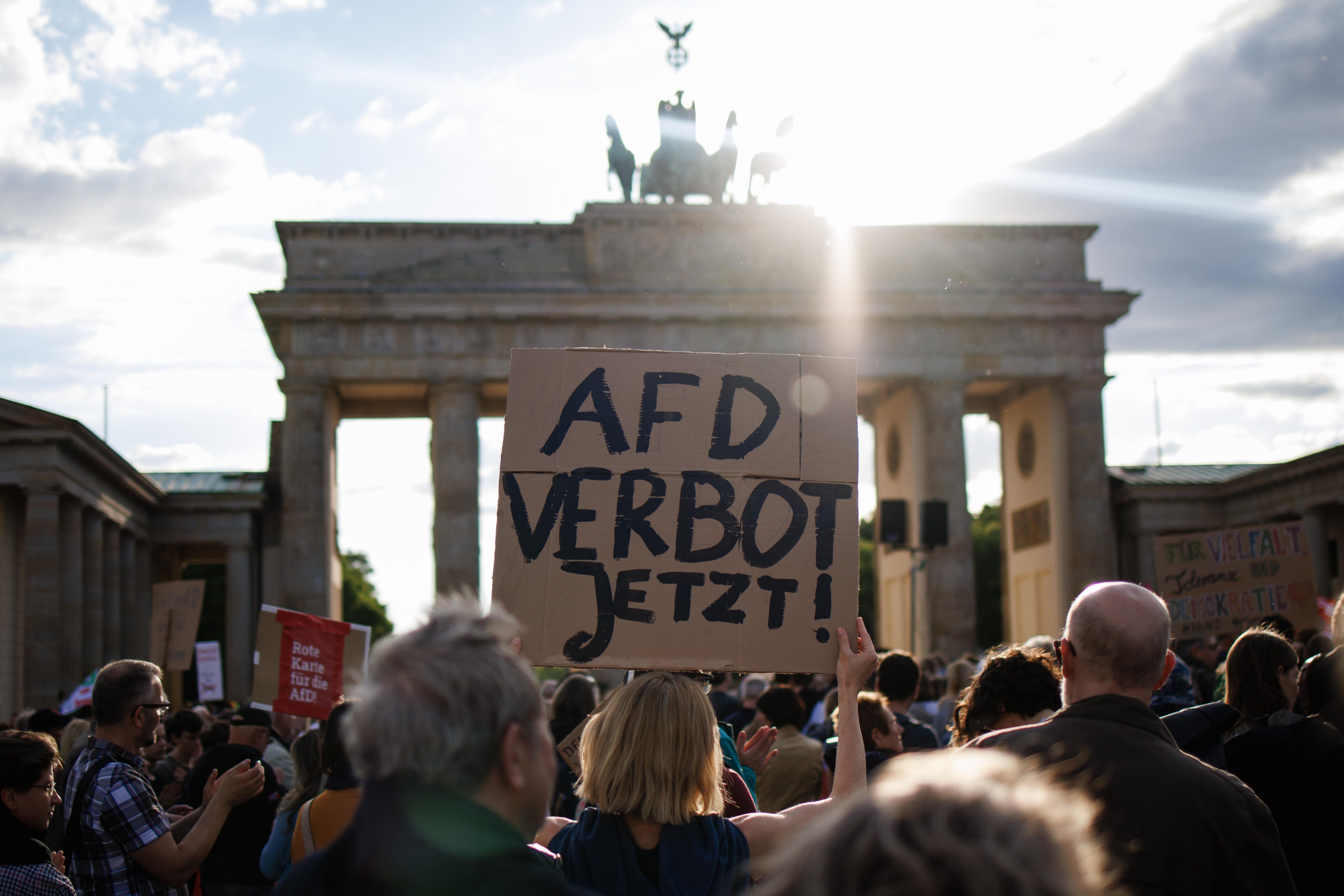 Alemania registra un récord de delitos por motivos políticos y alerta del riesgo para la democracia