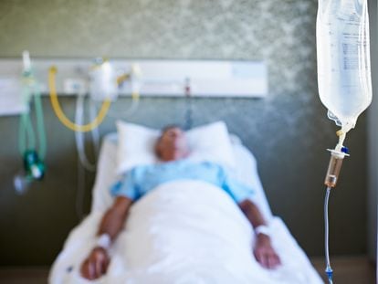 Un paciente en coma en una fotografía ilustrativa.