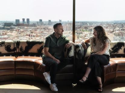 Greg Keffer y Eva Longoria en el restaurante NOBU, Barcelona. Ellos se encargaron de su interiorismo.