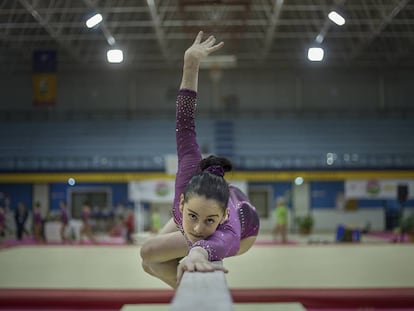 La gimnasta Ana Pérez en el pabellón Amate de Sevilla.