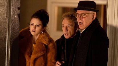 Selena Gomez, Martin Short y Steve Martin (de izquierda a derecha), en 'Solo asesinatos en el edificio'.