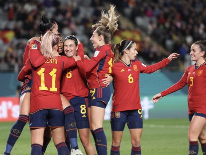 La selección española tras marcar el 2-0 ante Zambia en su partido de la fase de grupos del Mundial femenino.