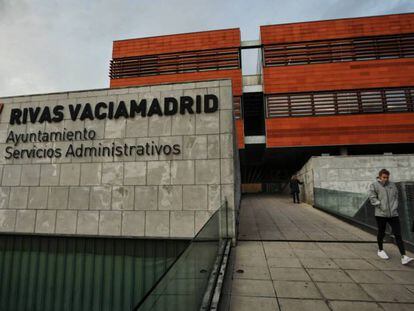 Entrada de la Sede del Ayuntamiento de Rivas- Vaciamadrid, Madrid 