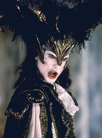 Imagen de la película 'Farinelli, il castrato', dirigida por Gérard Corbiau y protagonizada por Stefano Dionisi y Enrico Lo Verso
