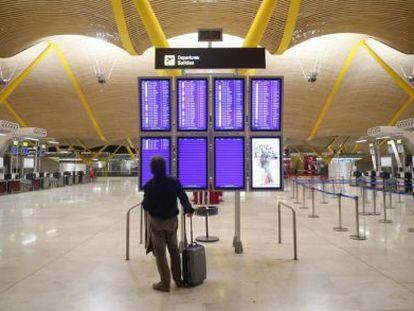 Vista del interior del aeropuerto Adolfo Su&aacute;rez Madrid-Barajas.