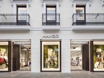 Una tienda de Mango en la calle Serrano de Madrid.