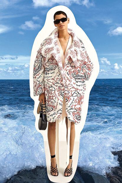Uno de los looks de la colección Resort 2020 de Stella McCartney.