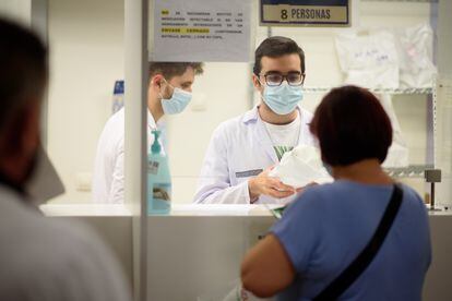 La farmacia del Hospital Universitari i Politècnic La Fe (Valencia), donde se dispensas medicamentos para pacientes crónicos como los de psoriasis o artritis psoriásica.