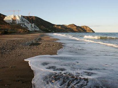 El paraje de El Algarrobico, en Carboneras (Almer&iacute;a).