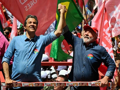 Lula, junto a Fernando Haddad, confirmado como el nuevo titular de la cartera de Hacienda.