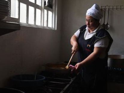 Los cocineros defienden la tradición en el platillo rey de la gastronomía mexicana