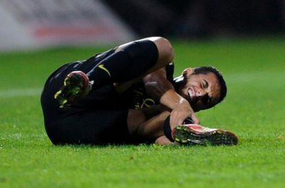 Pedro, tras lesionarse ante el Granada.