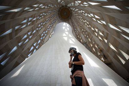 Interior de la torre de la Mare de Déu de la Sagrada Família, que s'acabarà el 2021 i tindrà 138 metres d'altura.