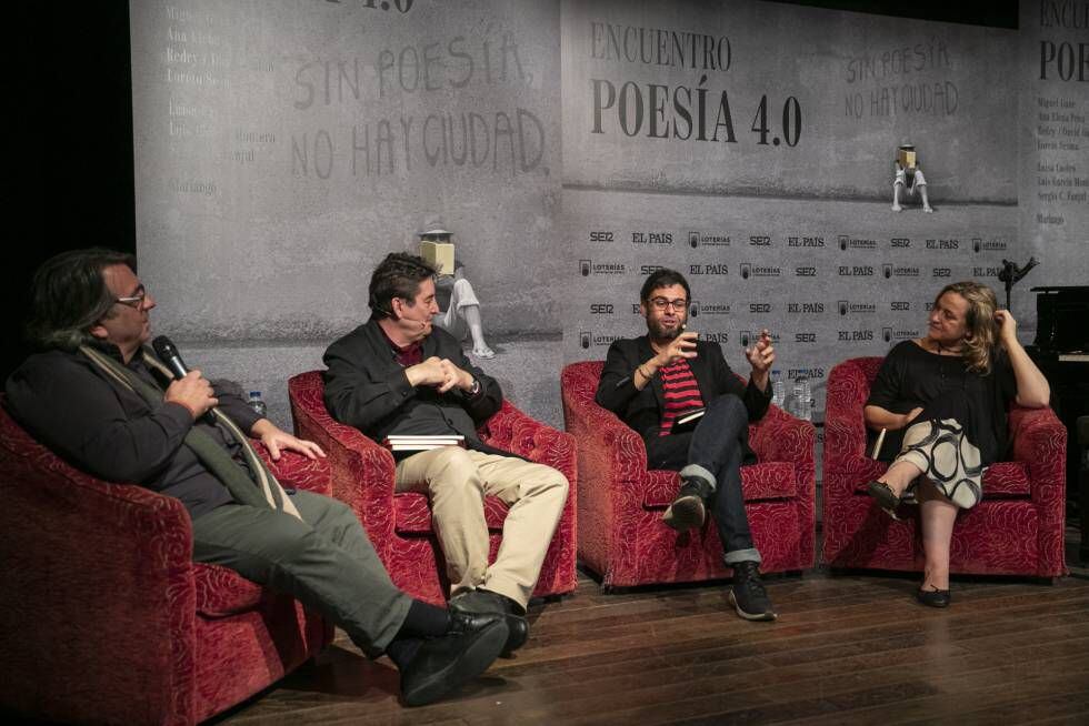Desde la izquierda, Jesús Ruiz Mantilla, Luis García Montero, Sergio C. Fanjul, y Luisa Castro.