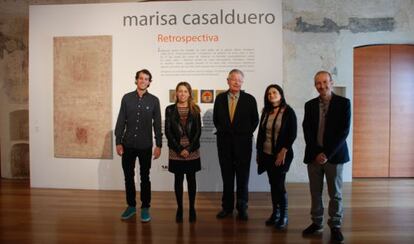 Un momento del acto de presentación de la exposición retrospectiva de María Casalduero.