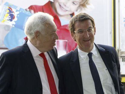 Feij&oacute;o junto al ministro Margallo 