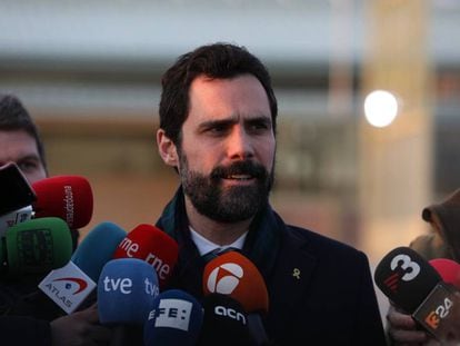 Roger Torrent, presidente del Parlamento catalán, tras la visita a los presos del procés en Soto del Real, este lunes.