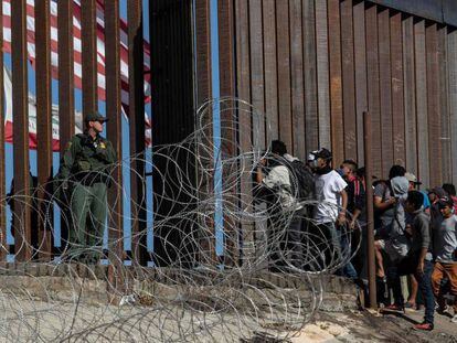 Migrantes centroamericanos en la frontera entre México y EE UU. AFP / VÍDEO: ATLAS