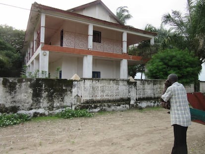 Viejo hotel en la isla de Karabane.