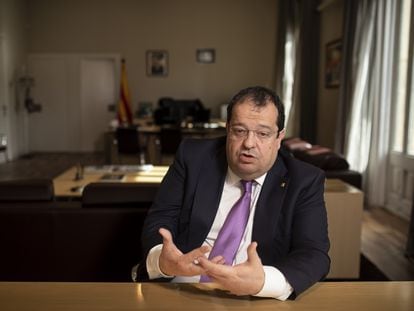 El consejero de Interior de la Generalitat, Joan Ignasi Elena, el pasado miércoles en su despacho en Barcelona.