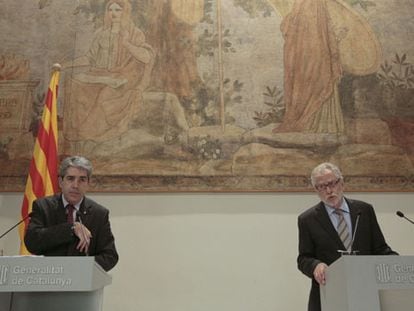 Francesc Homs, a la izquierda, y Carles Viver Pi-Sunyer, presidente del Consejo Asesor de Transición Nacional.